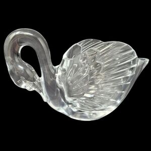 GLASS SWAN CANDY DISH